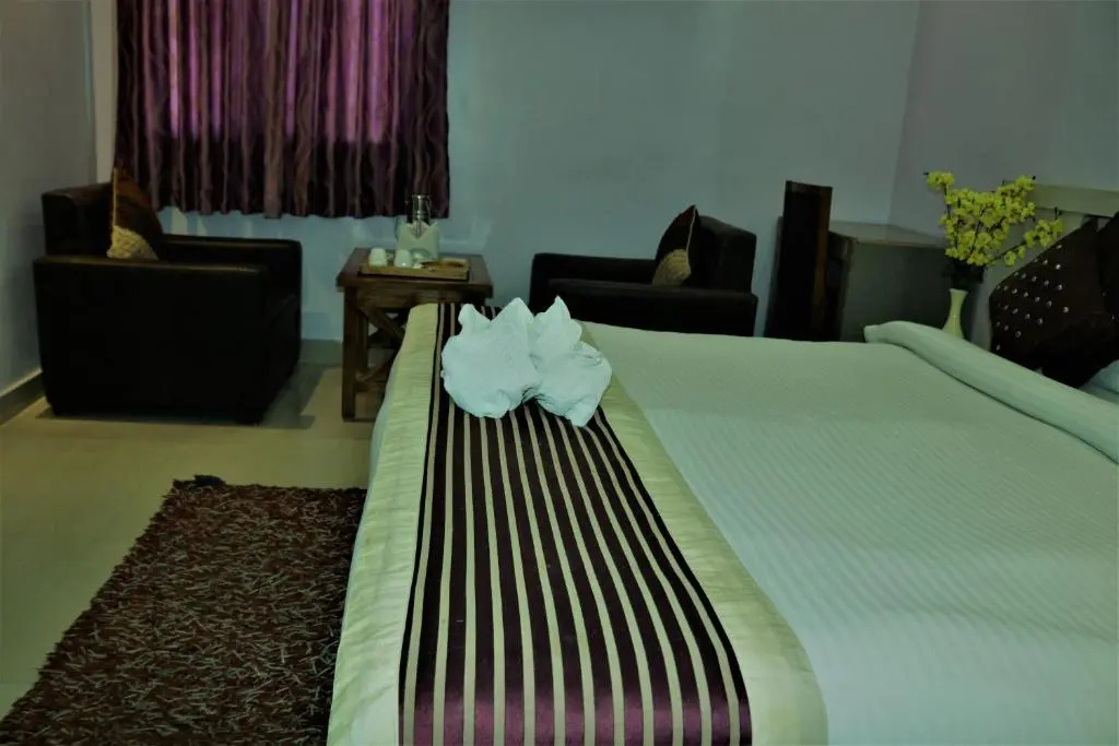 Hotel Vaishnavi Heights - Chambres