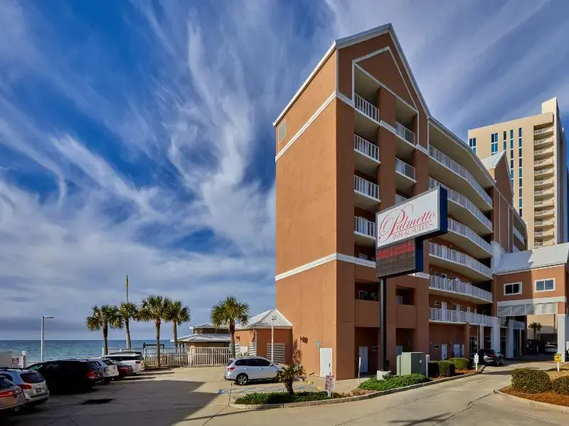 Palmetto Beachfront Hotel