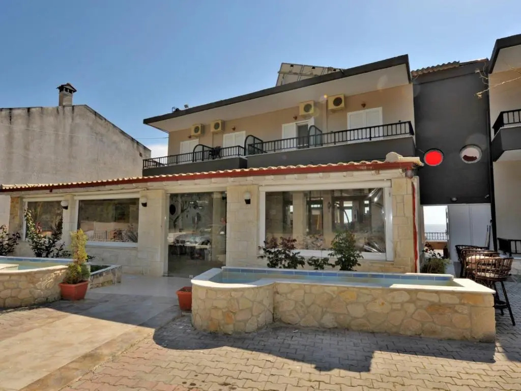 Hotel photo 1