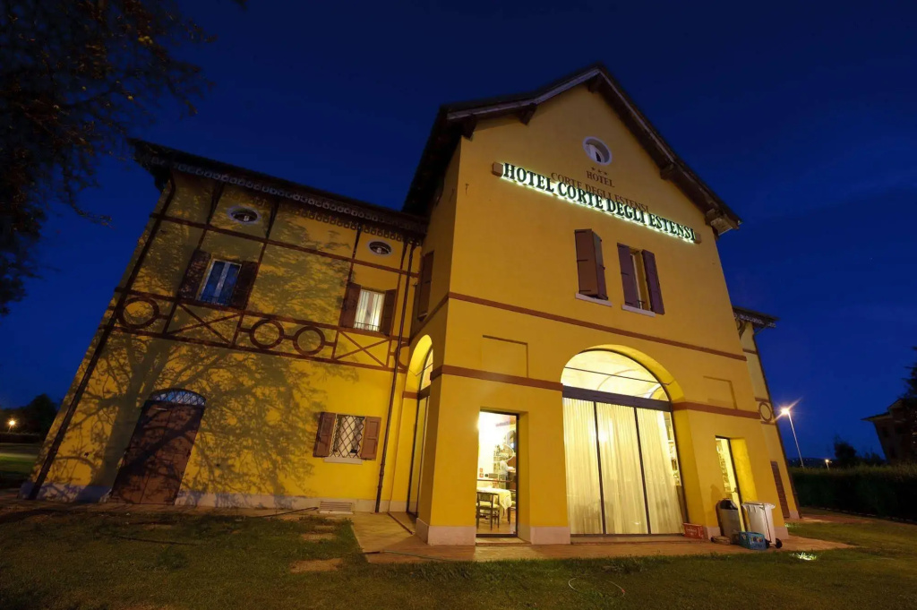 Hotel photo 10