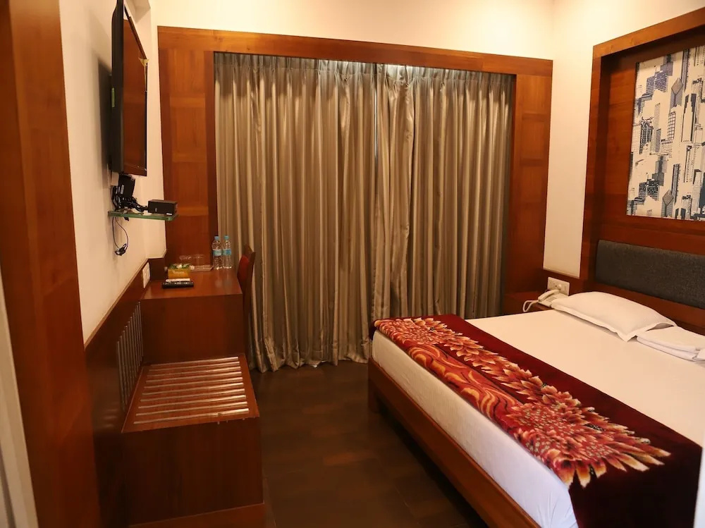 Hotel photo 12