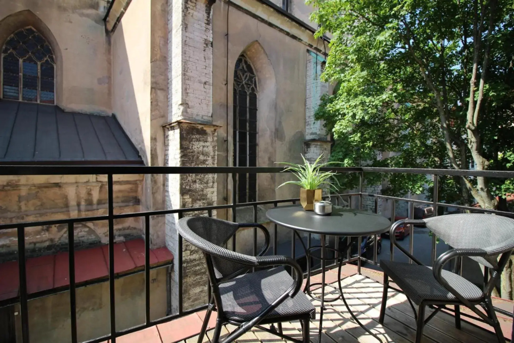 Tallinn City Apartments 2 bedroom & 2 bathroom luxury property with balcony in Old Town