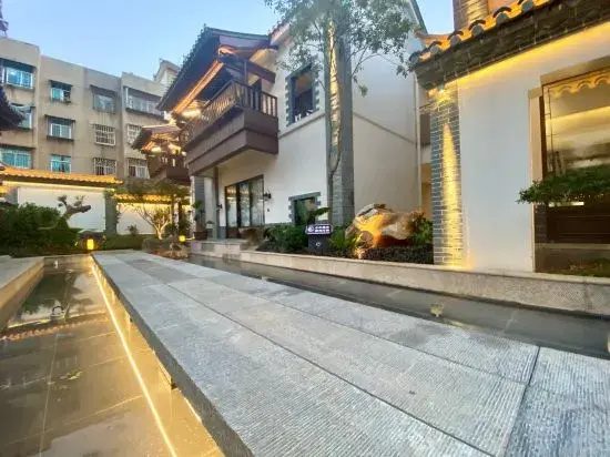 Jianshui Guyueli Courtyard Villa (Jianshui Ancient Town)
