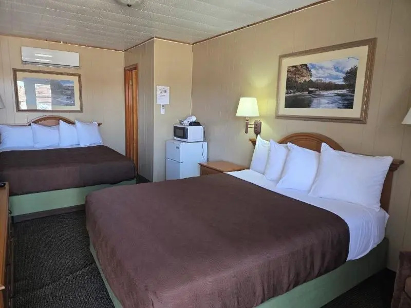 A Bridge View Inn — 4