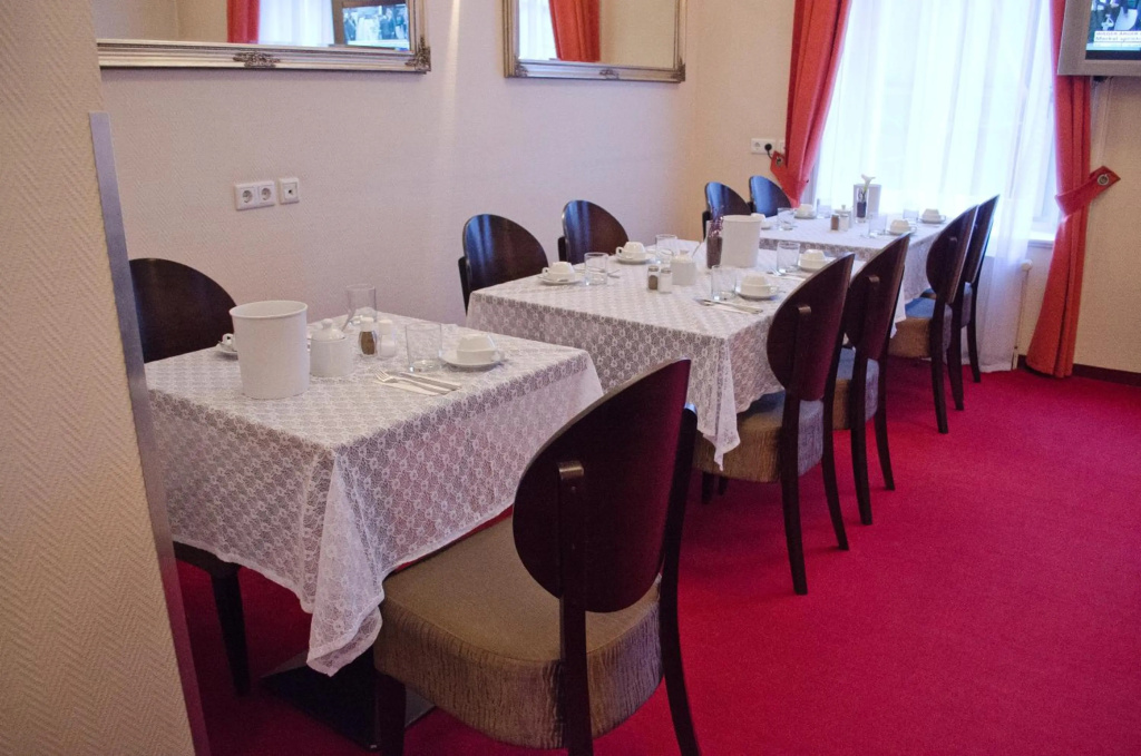 Hotel POLO am ZOB - Général