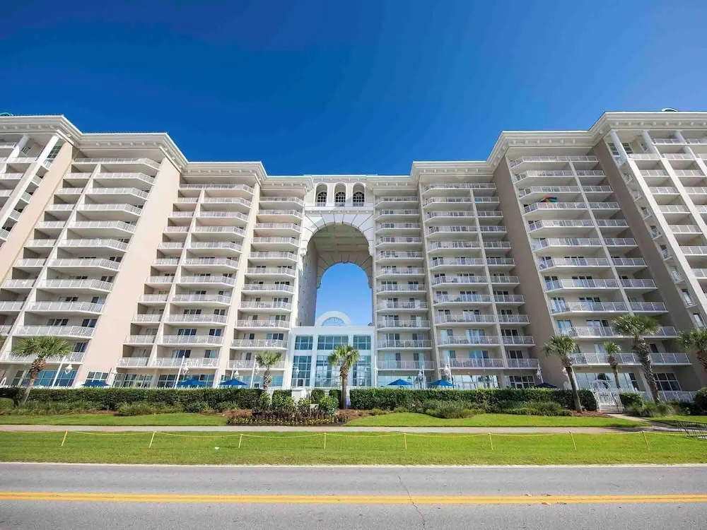 Majestic Sun #1008A by Southern Vacation Rentals