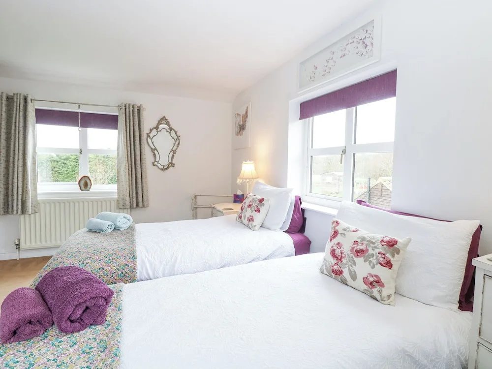 Willow Cottage — 2