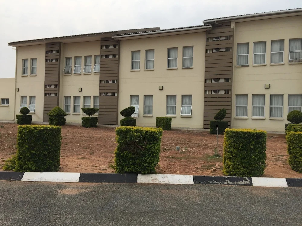 Thakadu Hotel, Casino & Conference Centre