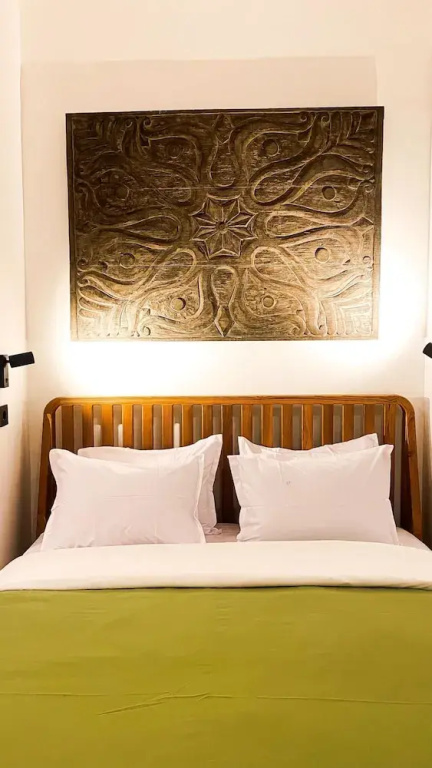 Economy room