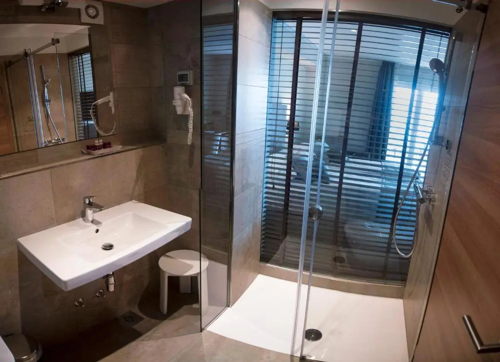 Superior Double room (full double bed)