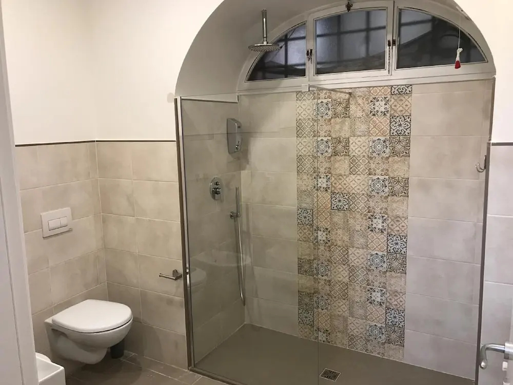 Superior Double room with city view (full double bed)