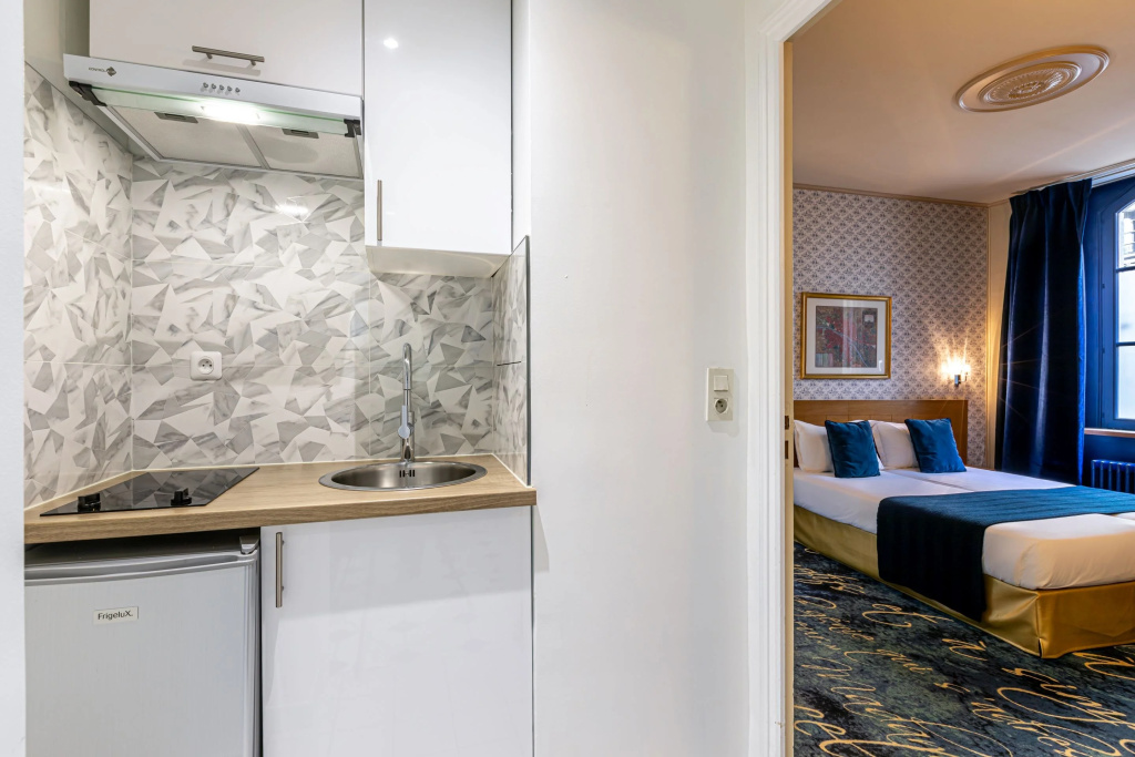 Hotel Romance Malesherbes by Patrick Hayat 38