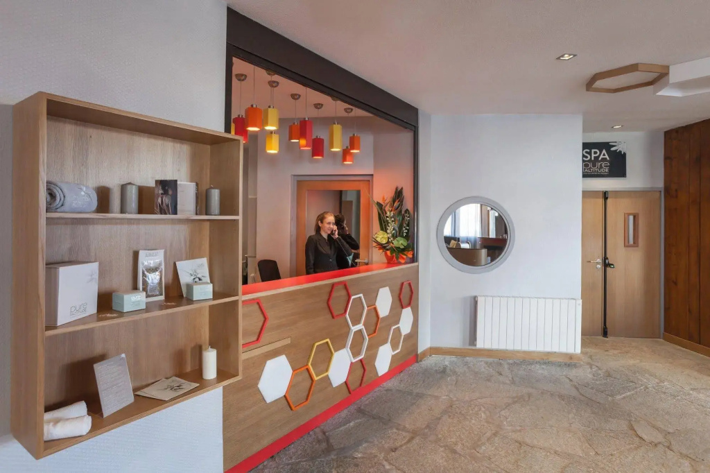 Royal Ours Blanc Boutique Hôtel & Spa - Général