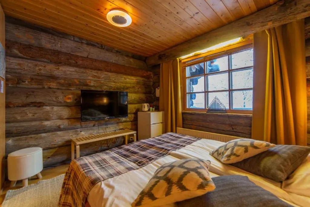 Kuukkeli Log Houses Teerenpesä - Chambres