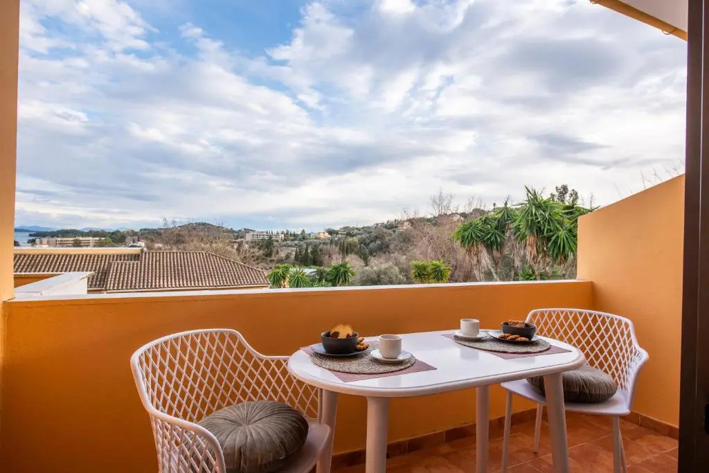 Balcony & Terrace