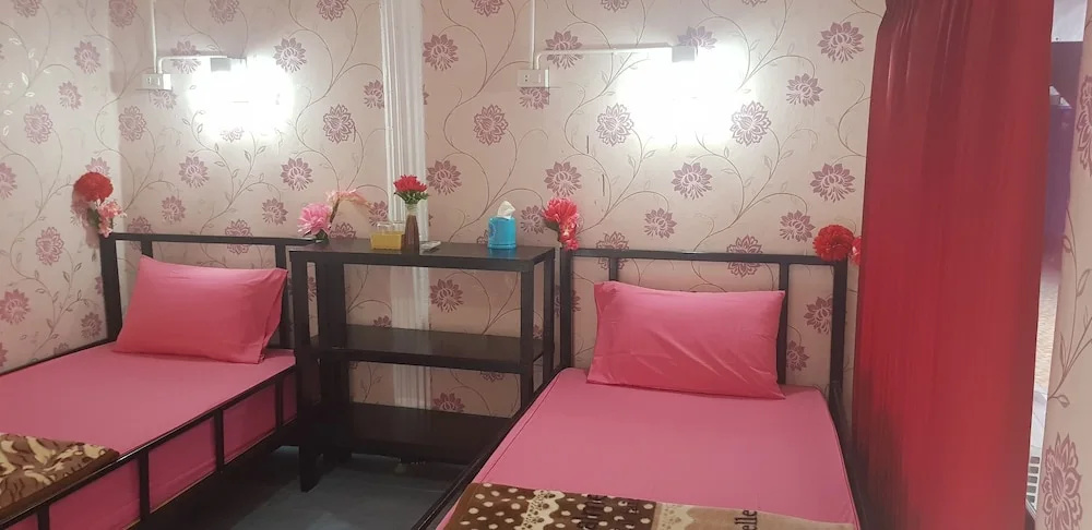 Deluxe Double room (twin beds)