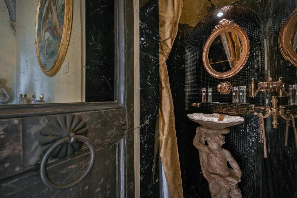 Palazzo Coli Bizzarrini Image 32