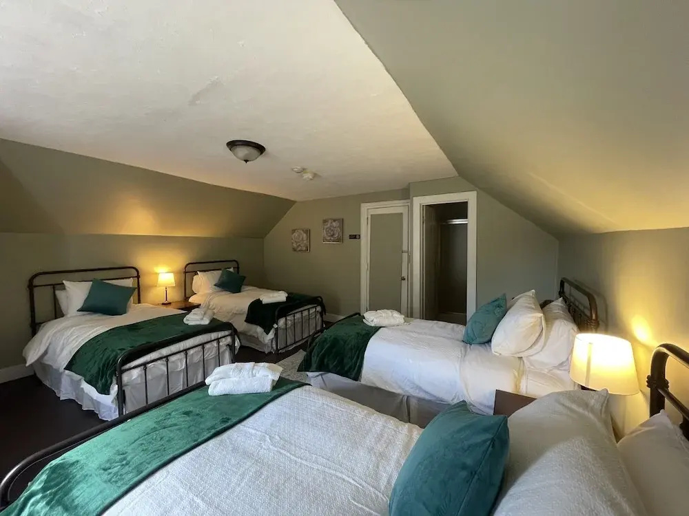 Stone Hearth Inn And Eatery - Chambres