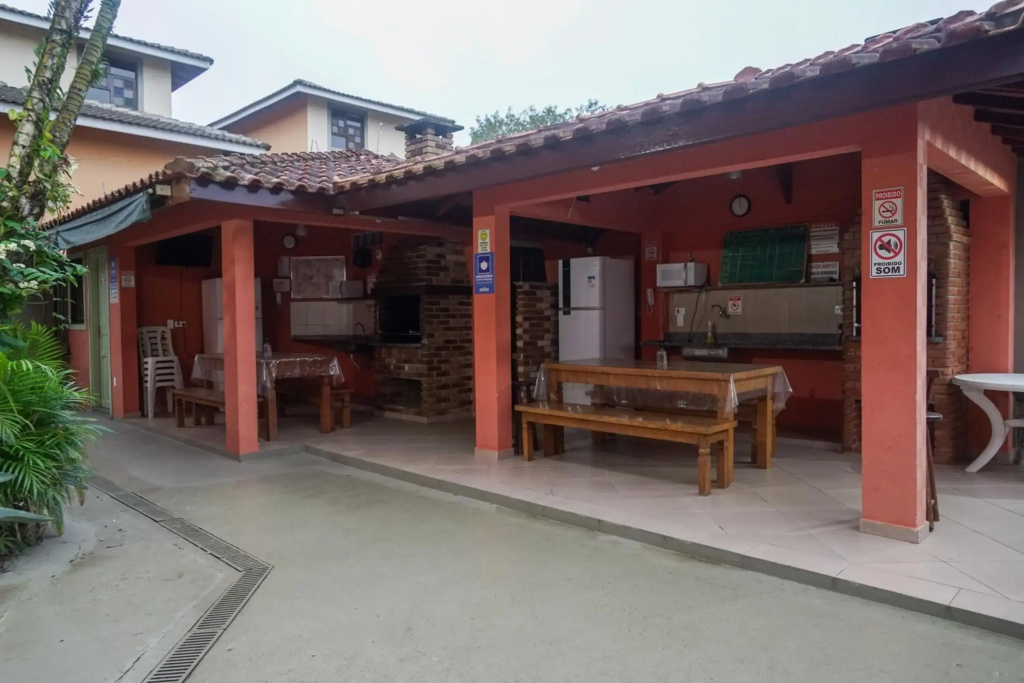 Apartamento Duplex a 100 metros da Praia de Boracéia