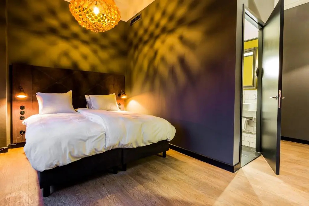 Post-Plaza Hotel & Grand Café - Chambres