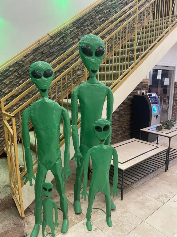 Alien Residence Inn