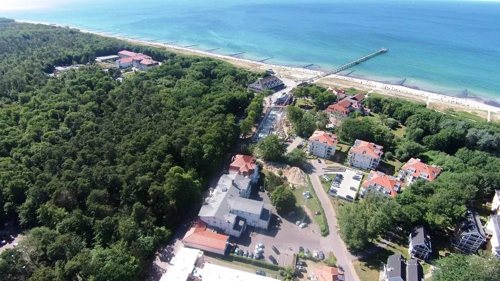 Beach & Waterfront