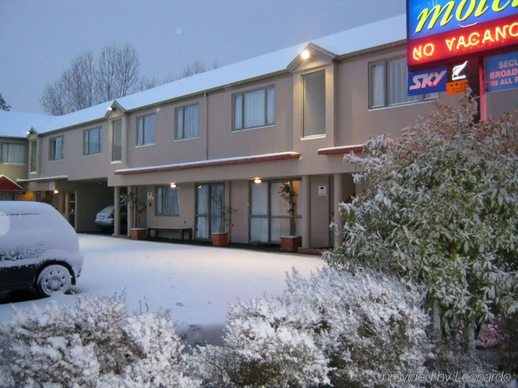 Arena Motel
