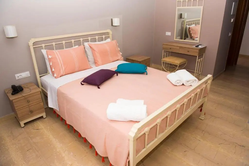 Executive Double room with garden view (full double bed)