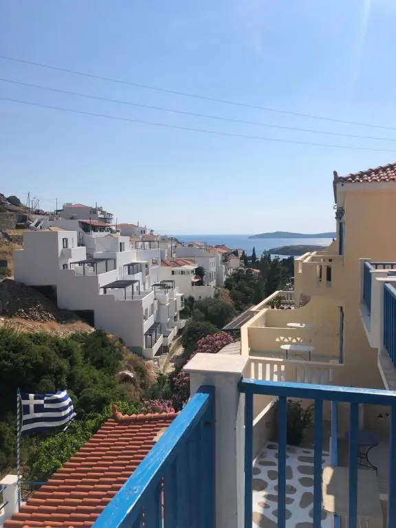 Standard Quadruple room with sea view