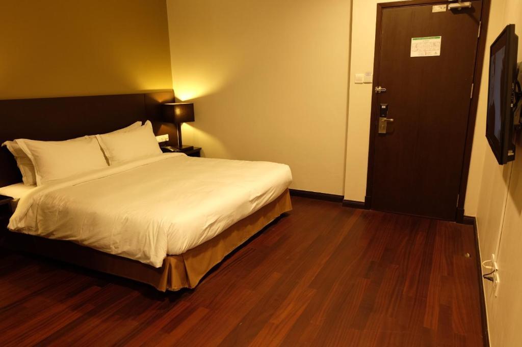 Lazenda Hotel