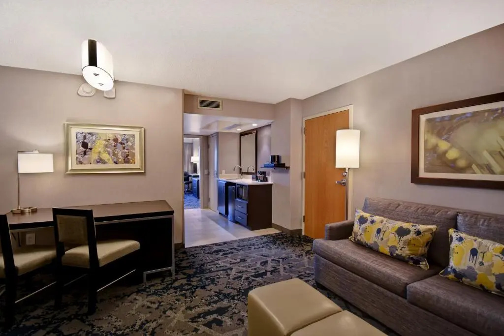 Embassy Suites by Hilton Raleigh Durham Research Triangle - Chambres