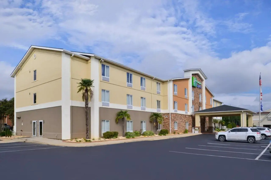 America's Best Inn Montgomery Carmichael