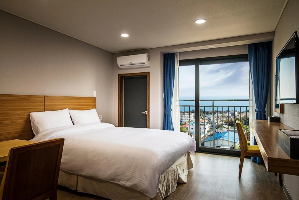 W Ocean Pension — 4