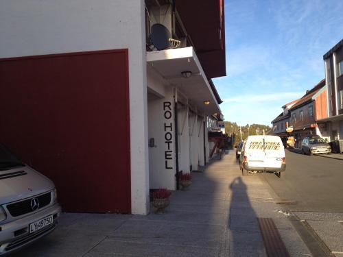 Ro Hotel
