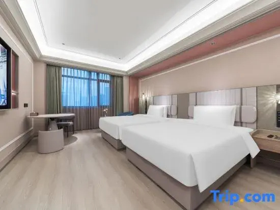 Superior Double room with lake view (full double bed)