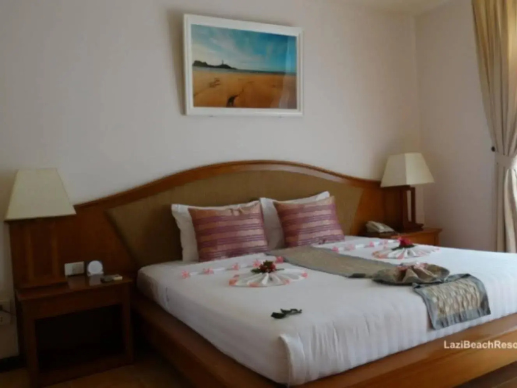 Lazi Beach Resort - Général