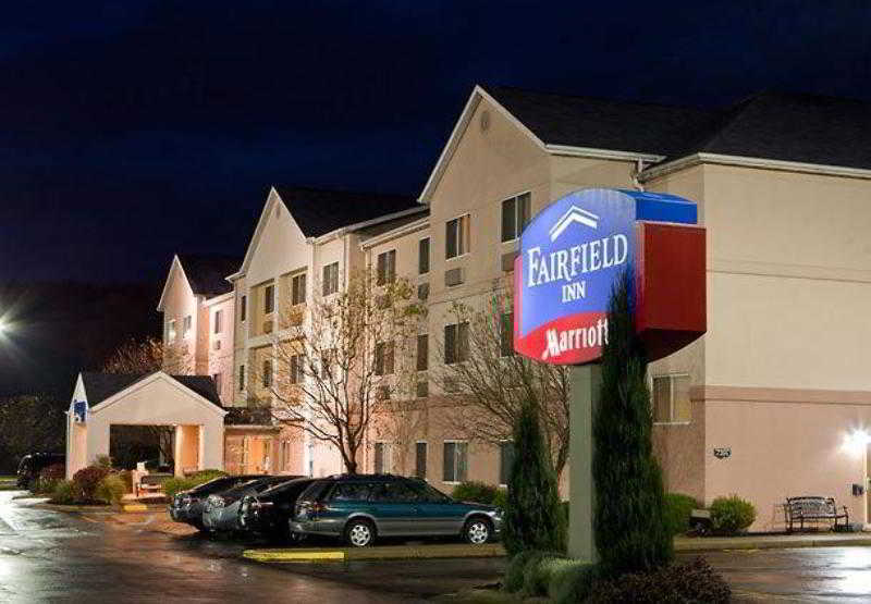 Fairfield Inn & Suites by Marriott Youngstown Boardman/Poland image