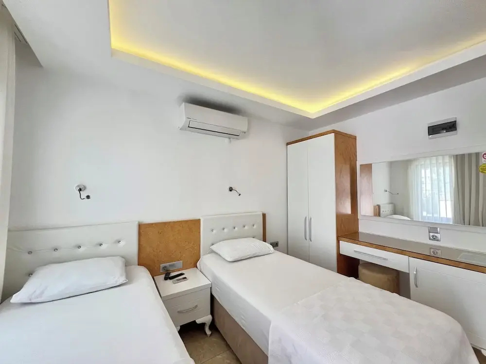 Standard Double room with balcony (twin beds)