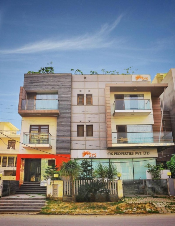 Stately Suites Golf Course Road in Gurugram