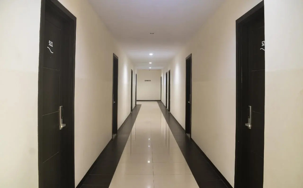 Hotel Grand Pacific by OYO Rooms - фото 15