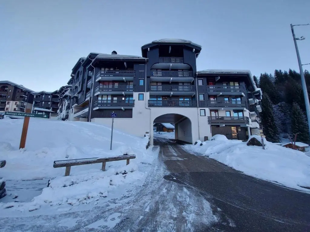 Appartement Morillon 1100, 2 pièces, 8 personnes - FR-1-624-84