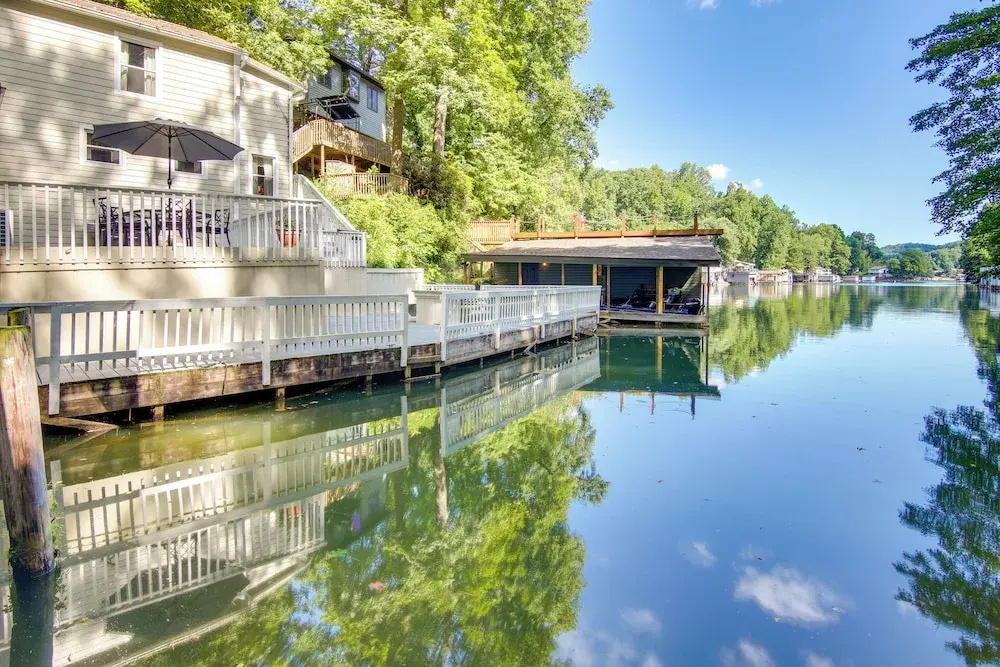Hot Tub & Boat Dock: Lovely Lake Lure Retreat