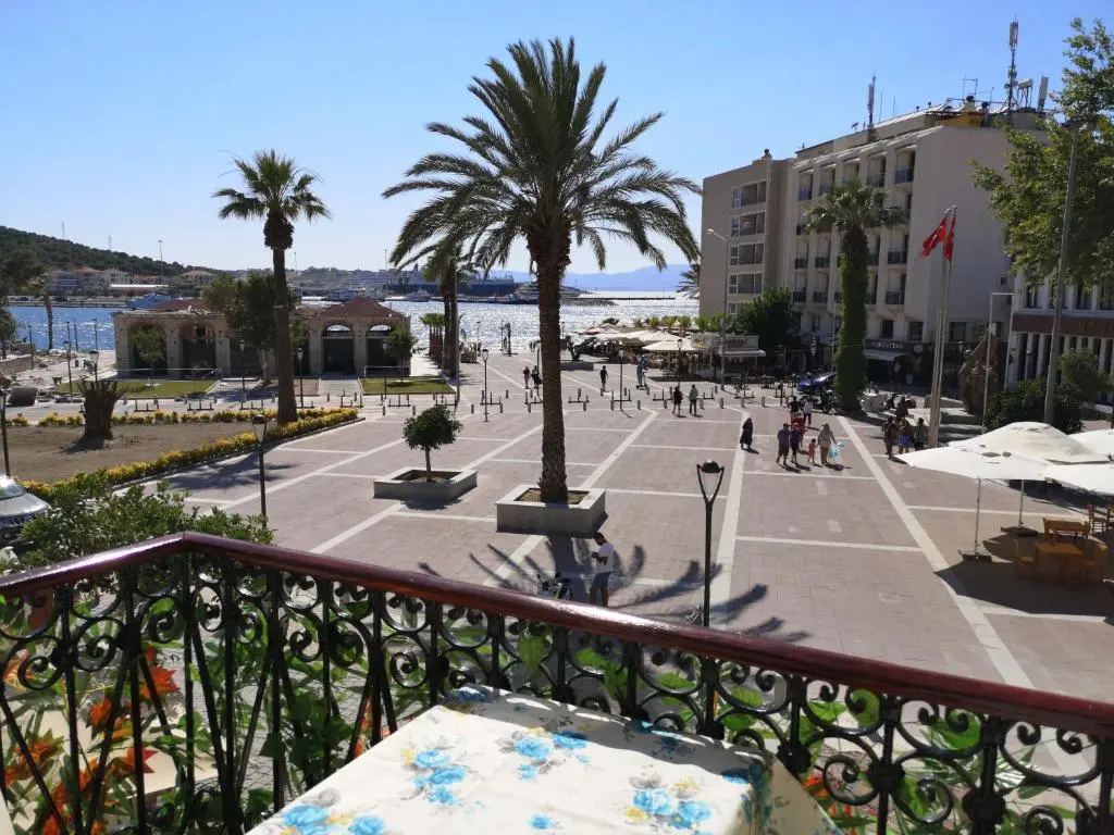 Standard Double room with balcony and with sea view (full double bed)