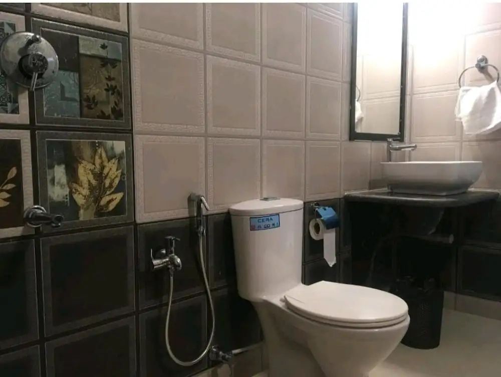 Comfort room