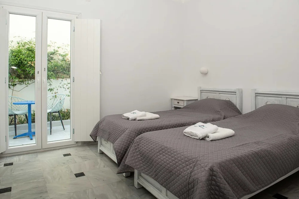 Economy room