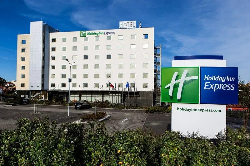 Holiday Inn Express Lisbon - Oeiras by IHG - Chambres
