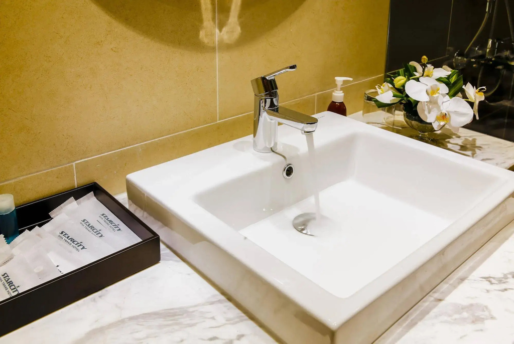 Starcity Hotel & Condotel Beachfront Nha Trang - фото 11