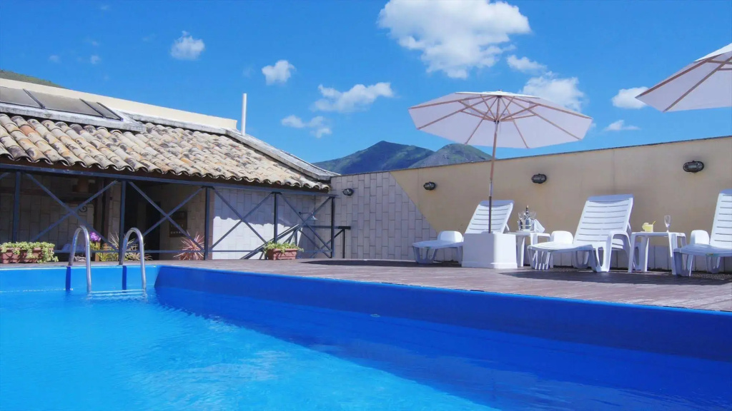 Hotel photo 11