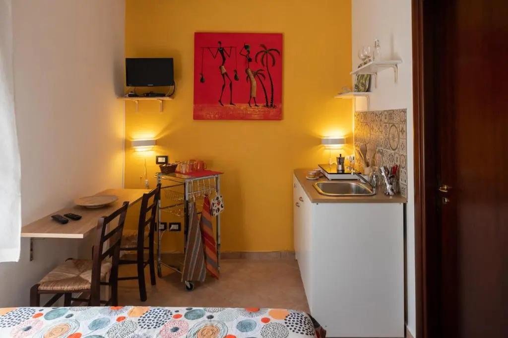 Economy room