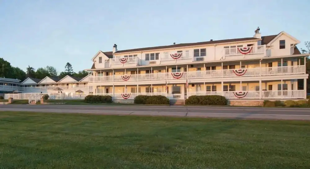 Edgewater Resort - Chambres